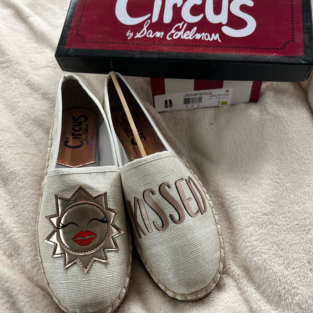 Brand new Sam Edelman Circus women’s size 7. Sun kissed